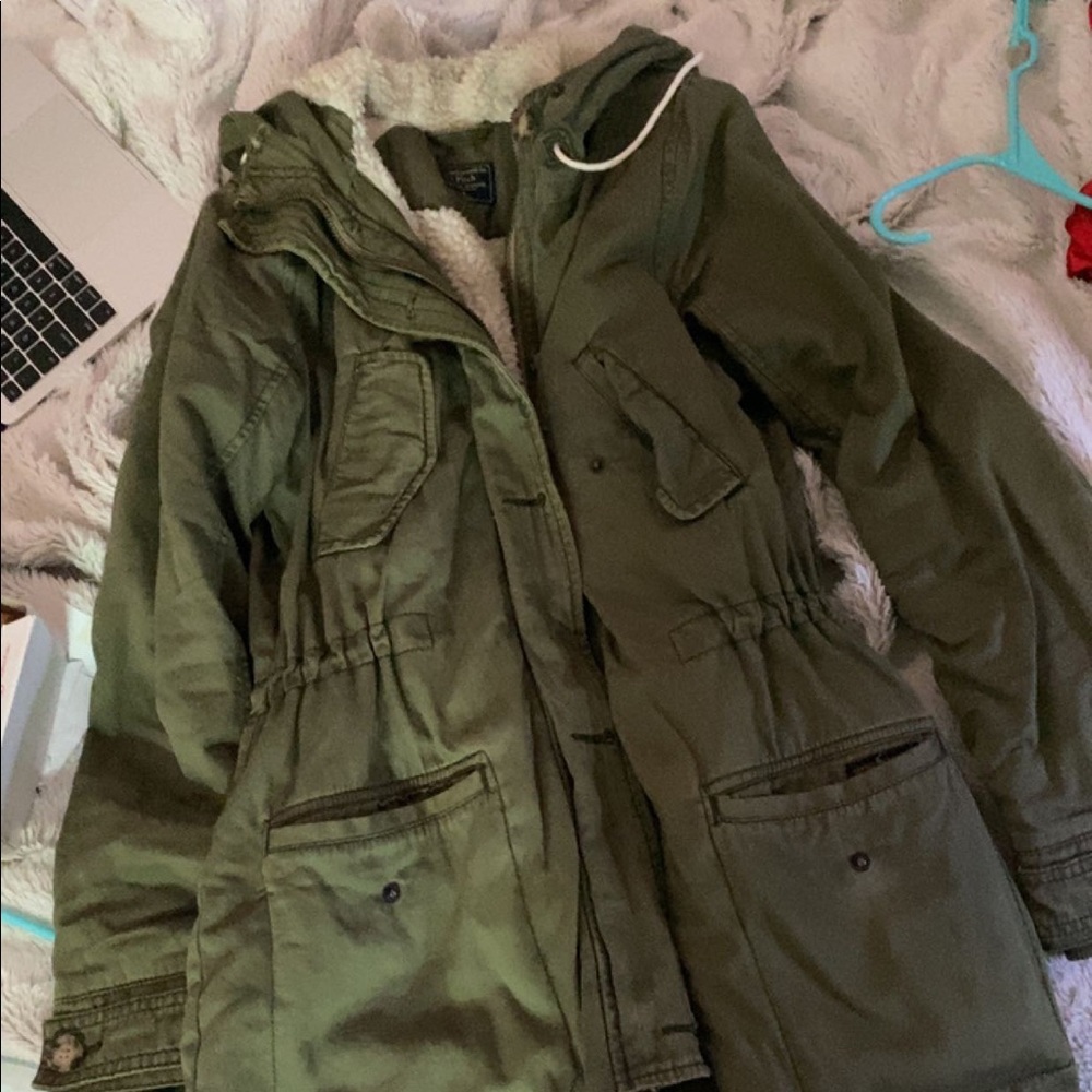 Abercrombie & fitch cotton sherpa like parka- olive green